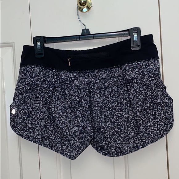 LULULEMON shorts - Picture 2 of 4
